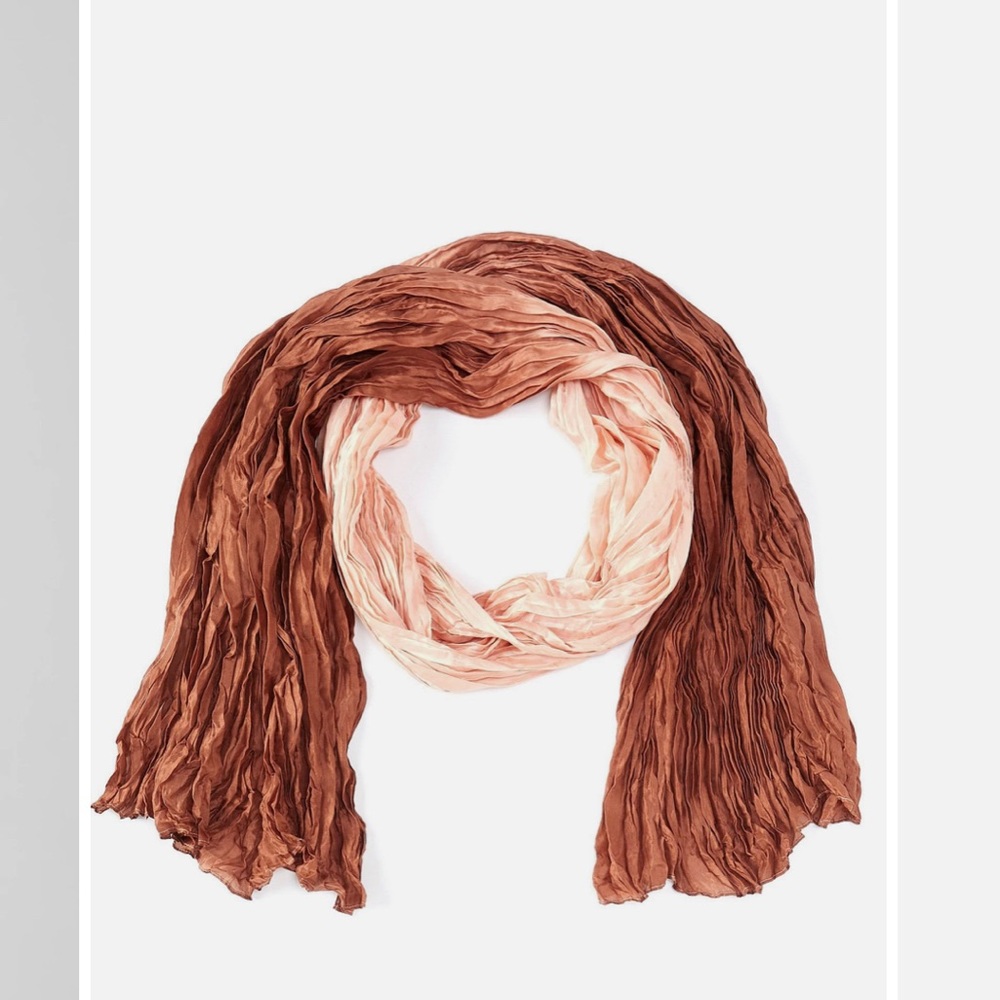 NWOT Eileen Fisher 100% Silk Ombré Scarf